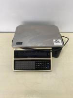 Весы с печатью DIGI SM-100. А926
